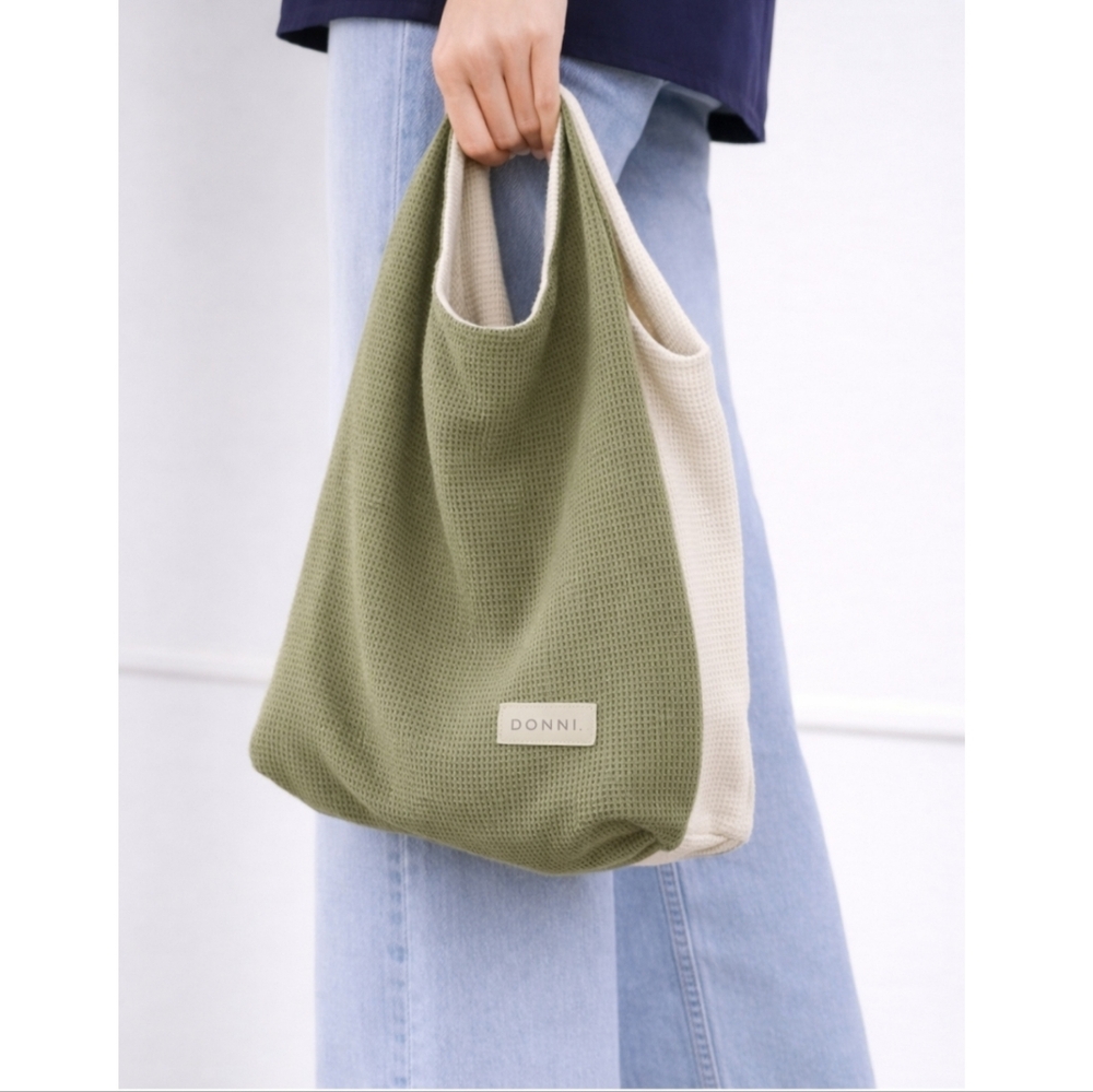 DONNI WAFFLE TWO TONE TOTE BAG